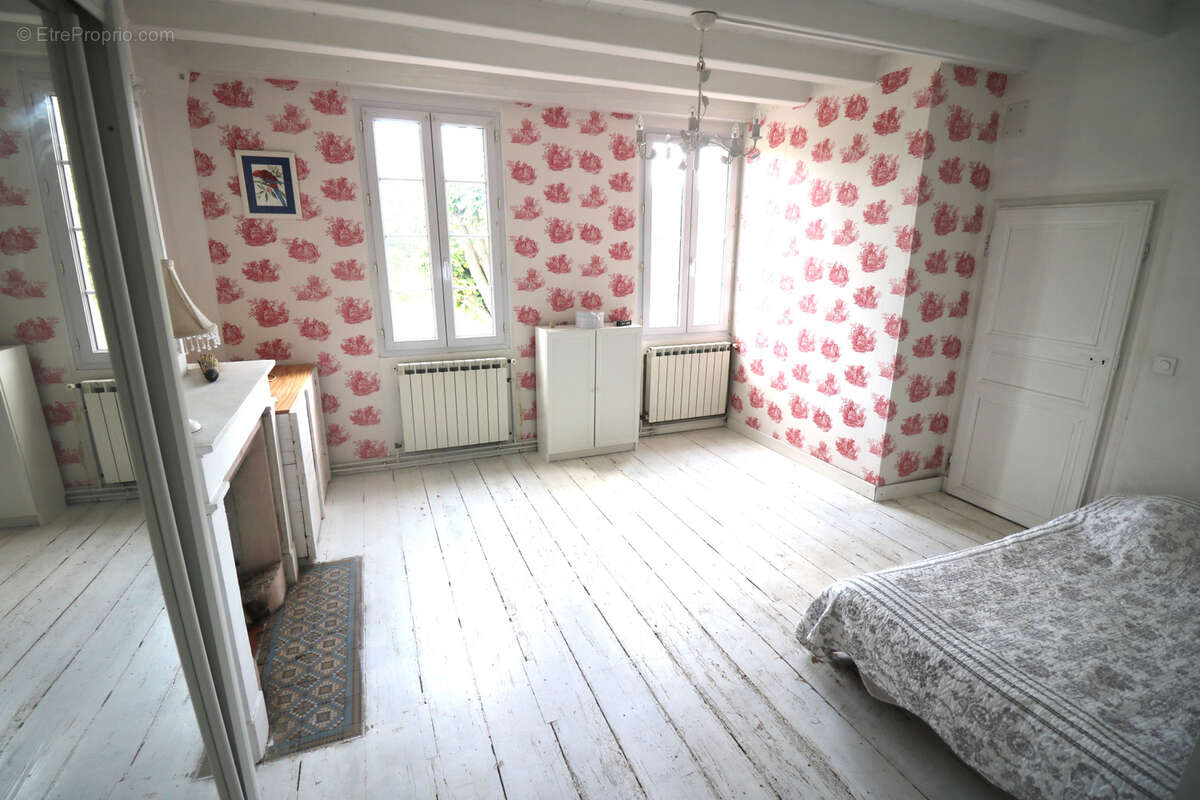 Maison à SAINT-SAVINIEN