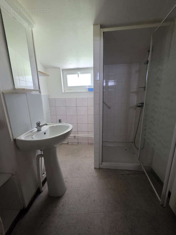 Appartement Rez-de-chaussée // Bernay - photo 5