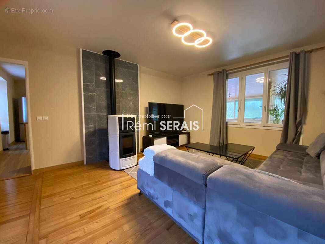 Maison à BRETTEVILLE-SUR-LAIZE