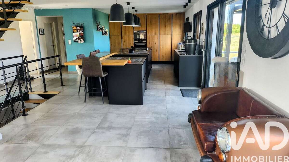 Photo 5 - Maison à SERVINS