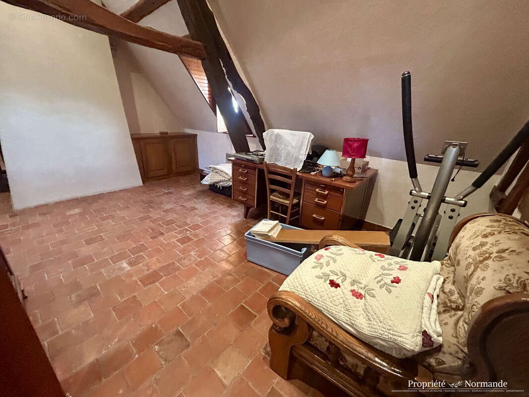 Maison à CORMEILLES