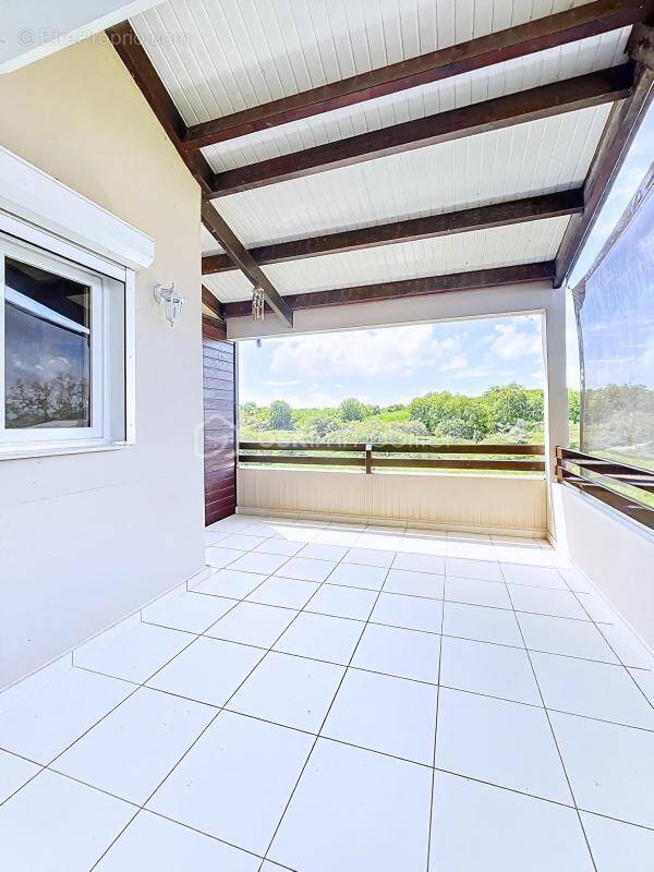 Appartement à LE GOSIER