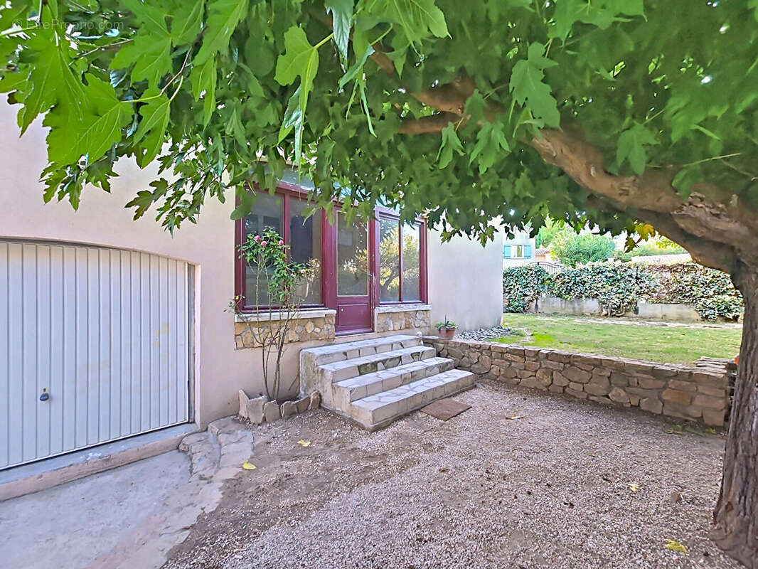 Maison à ROCHEFORT-DU-GARD