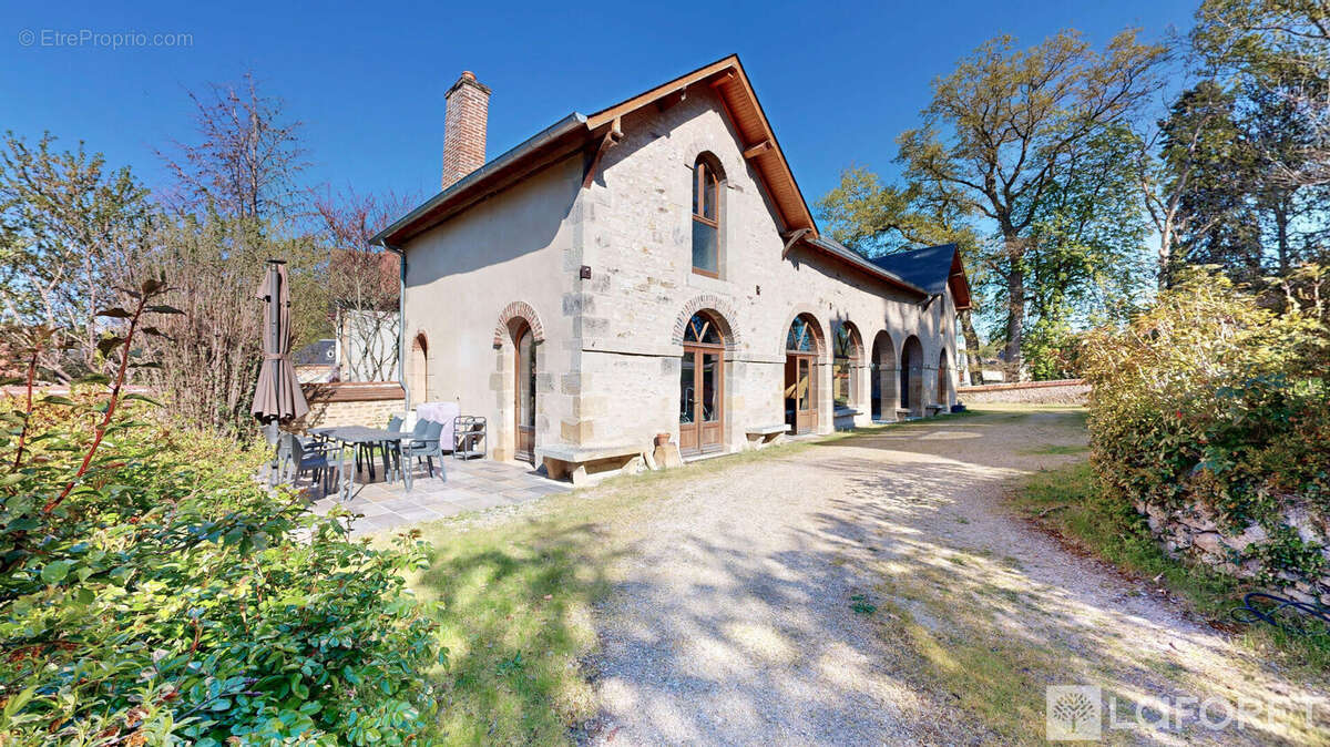 Maison à BOURBON-L'ARCHAMBAULT