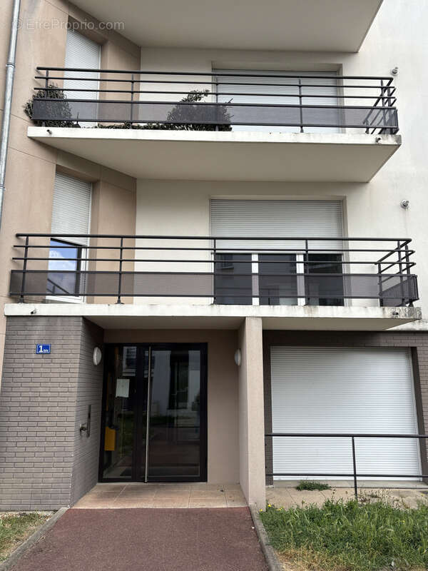 Appartement à SAINT-JEAN-DE-LA-RUELLE