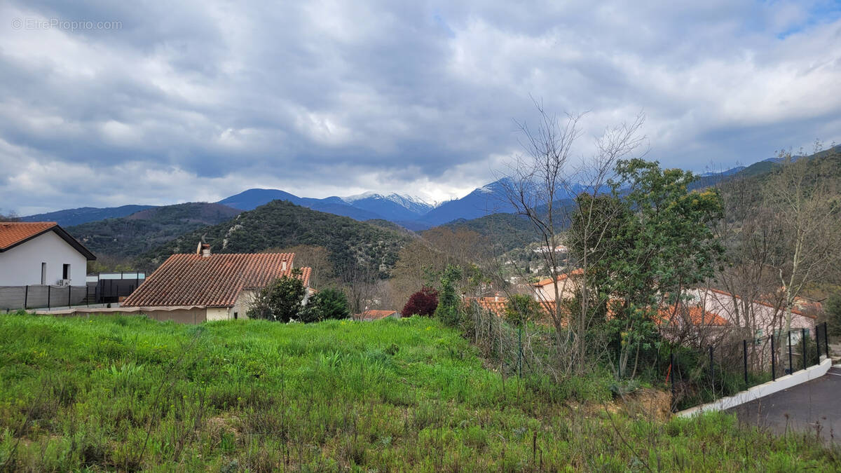 Terrain à ARLES-SUR-TECH