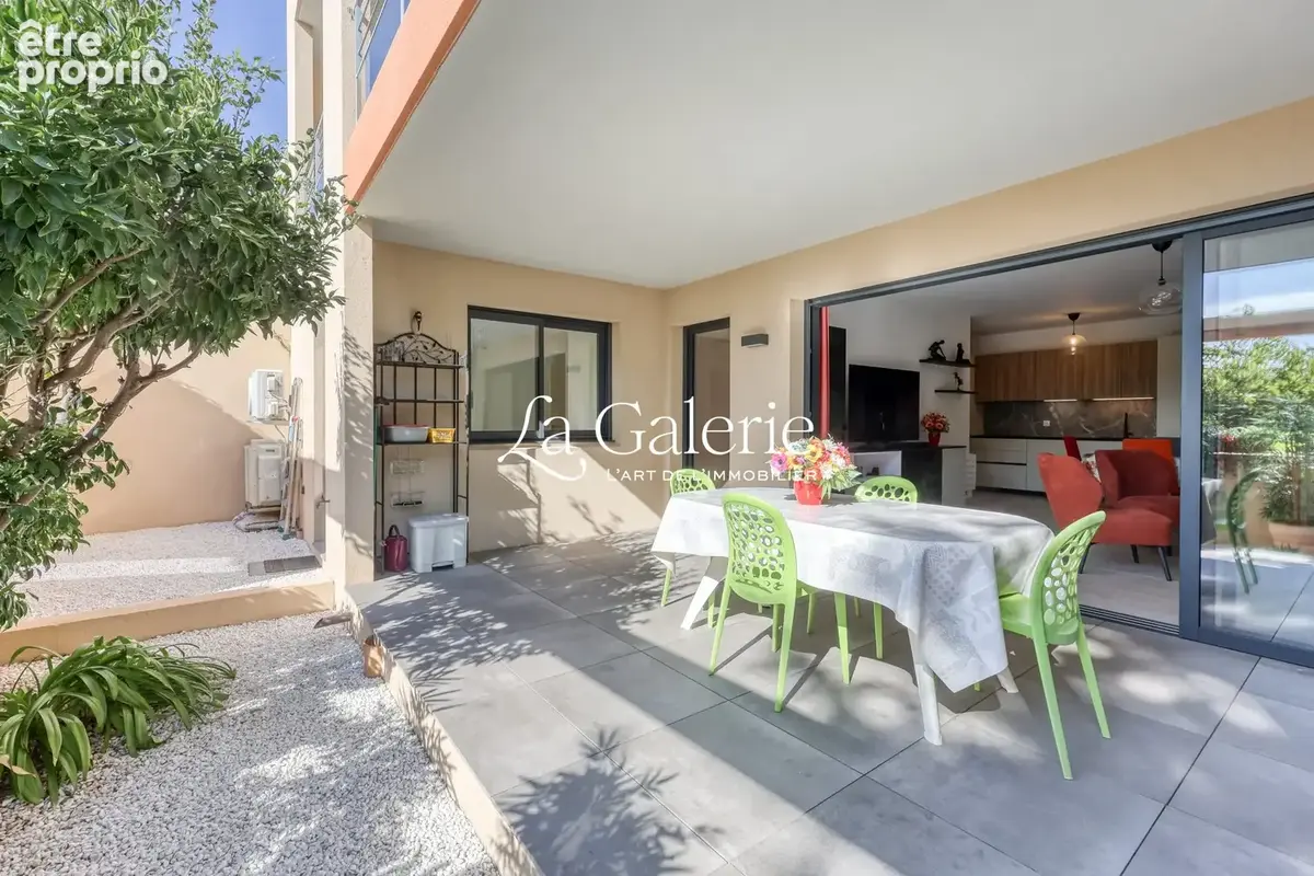 Appartement 3 pièces 79 m² à vendre à Hyeres (83400) - photo 3