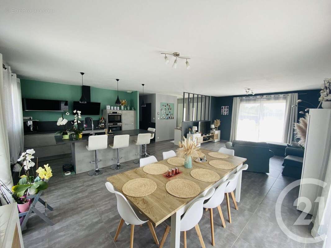 Maison à SAINT-GERMAIN-DU-BOIS