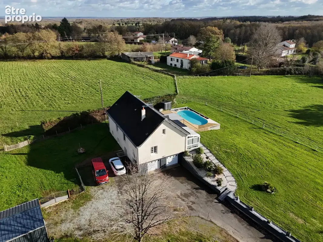 Maison 174 m² à Bressuire  - photo 3
