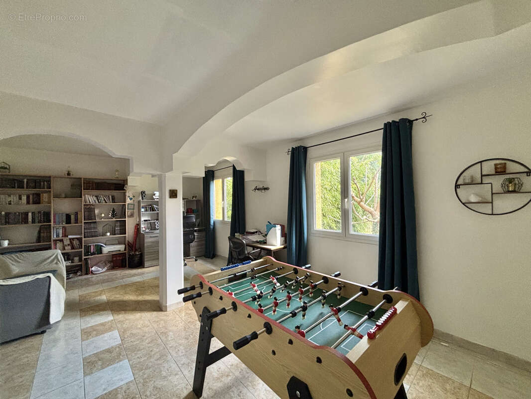 Maison à PORTES-LES-VALENCE