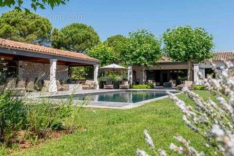 Maison à MOUGINS