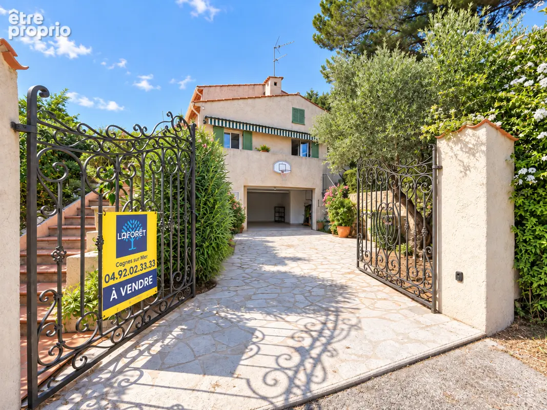 Maison Cagnes Sur Mer 9 pièce(s) 200 m2 - photo 3
