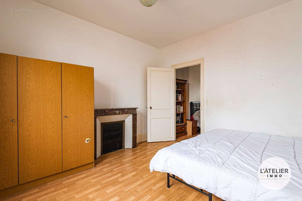 Maison à AY