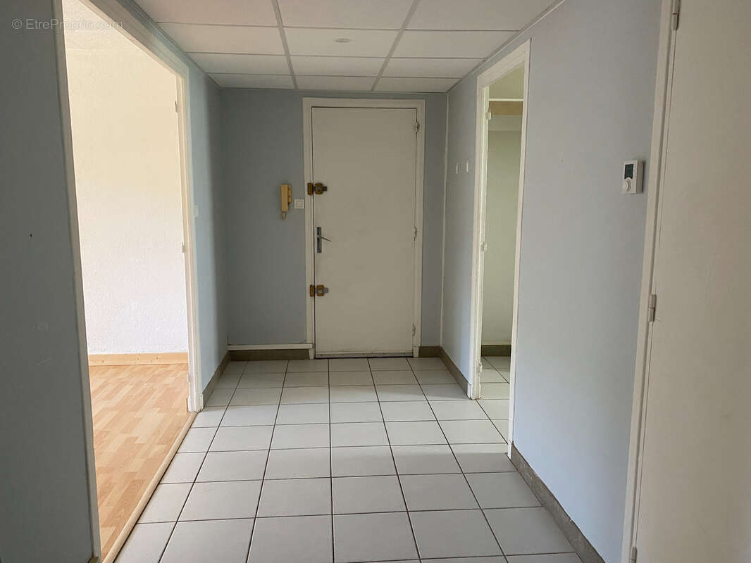 Appartement T3 avec cave, Rue Albert de Mun 26000 VALENCE - photo 14