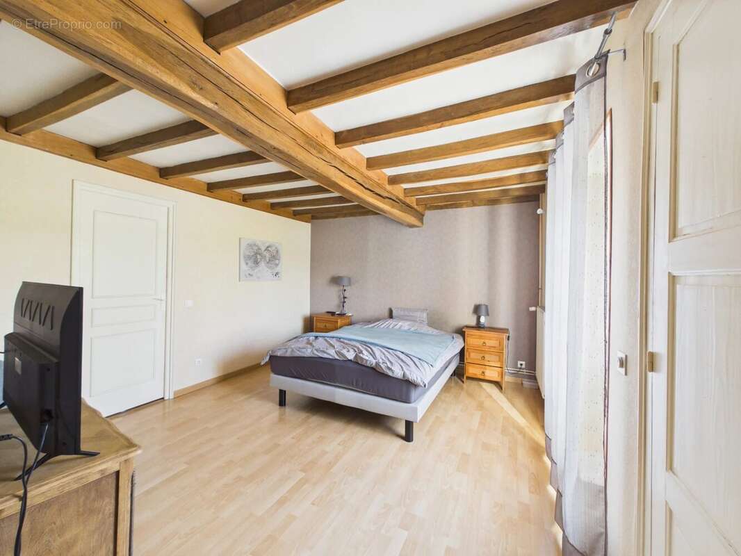Maison à MONTLAY-EN-AUXOIS