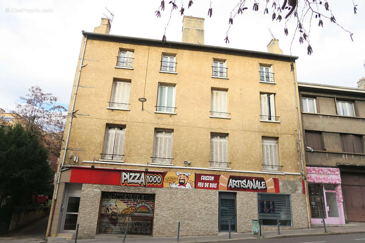 Appartement à SAINT-ETIENNE