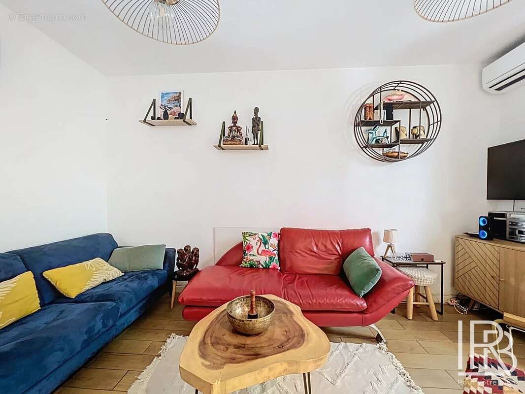 Appartement à MARSEILLE-7E