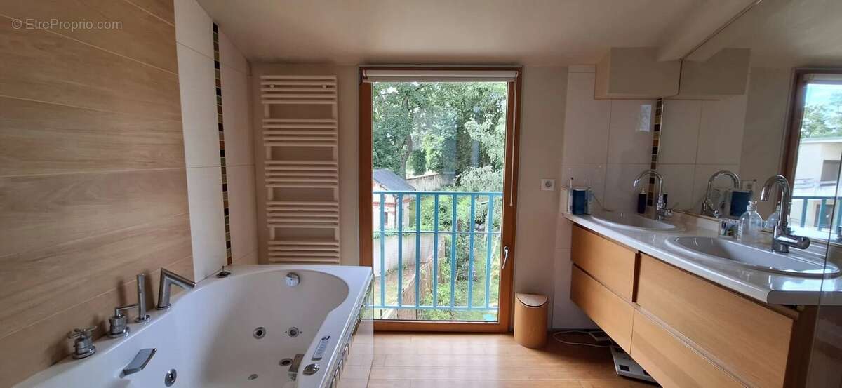 Maison à CROISSY-SUR-SEINE