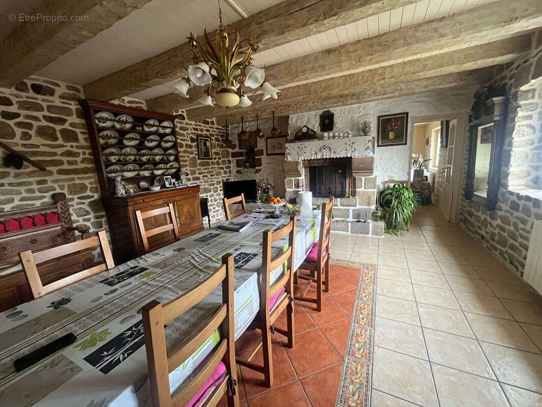 Maison à PLOUGUERNEAU