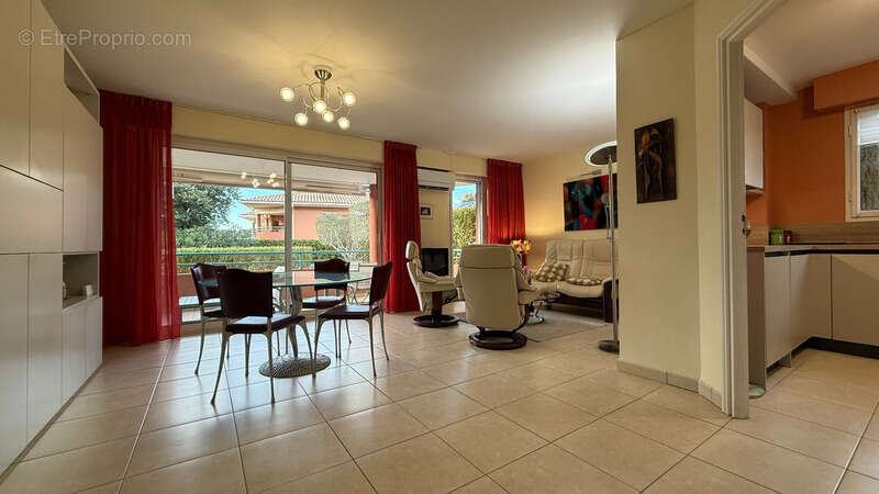 Appartement à SAINT-RAPHAEL