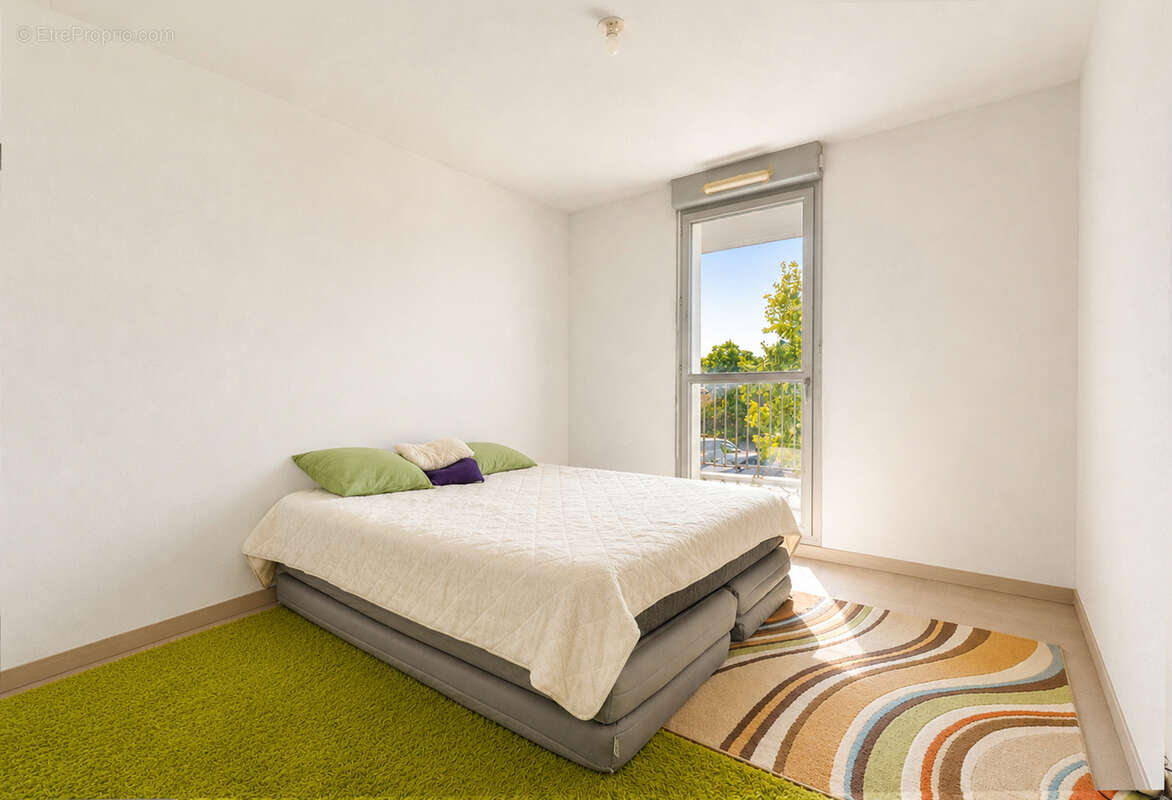 En exclusivité !  Appartement T3 de 62 m2, situé au 1er étage, dans le secteur du Grand Selve. - photo 9