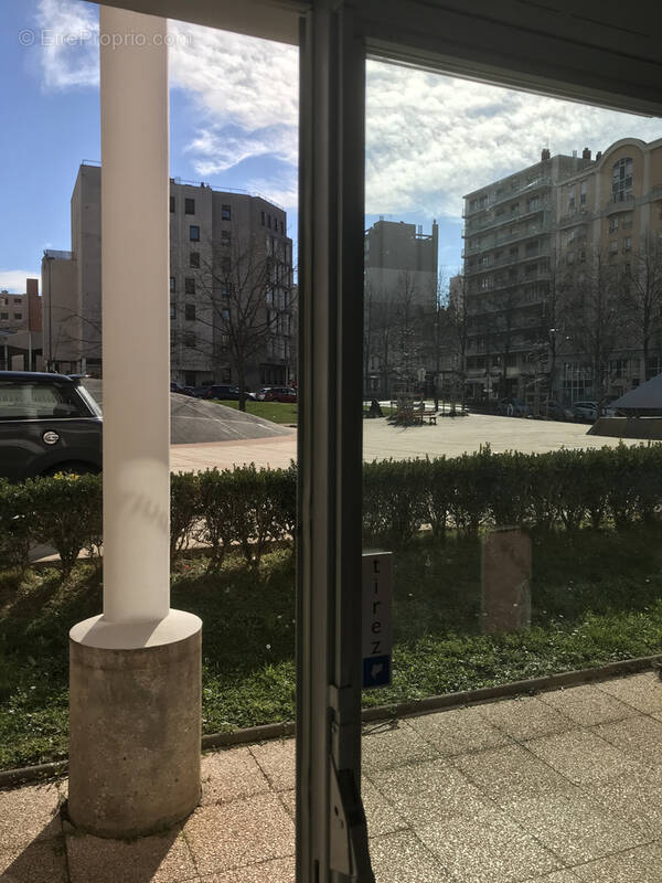 Commerce à SAINT-ETIENNE