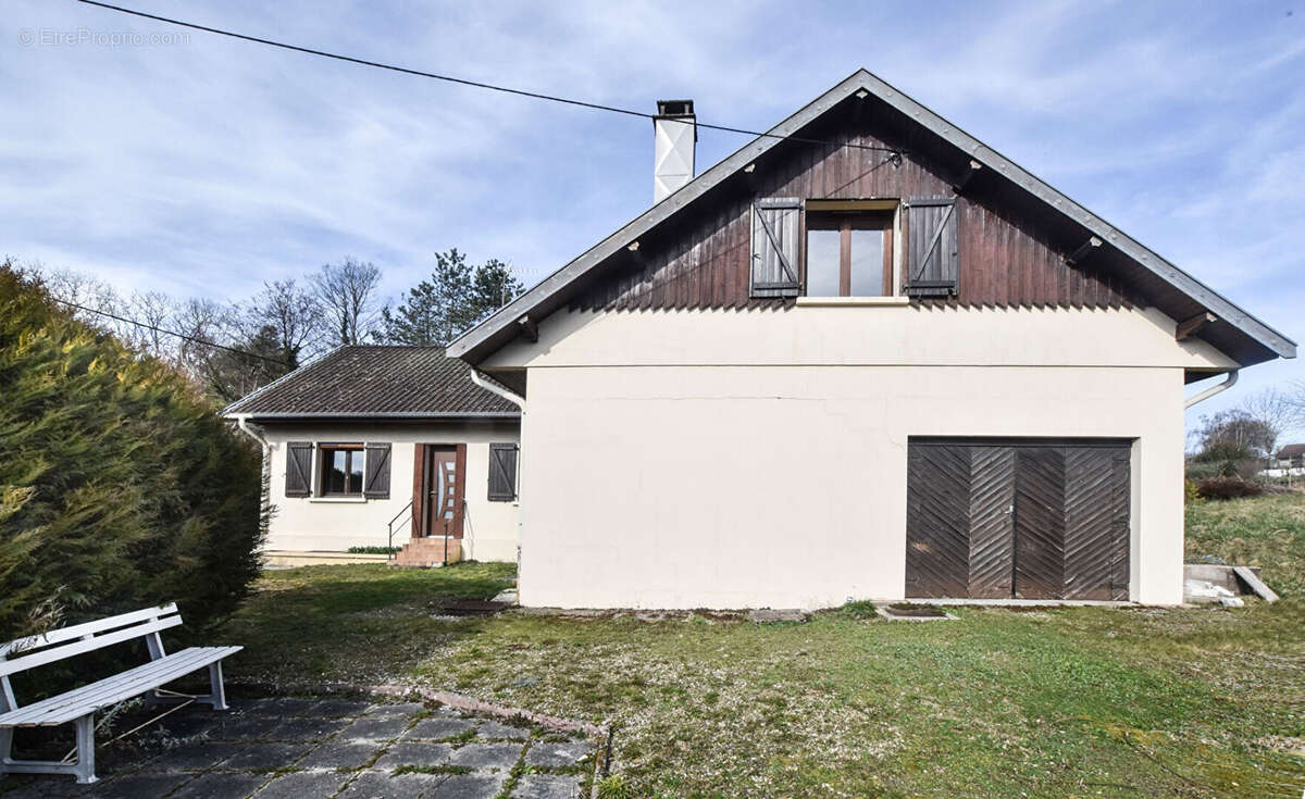 Maison à MONCEY