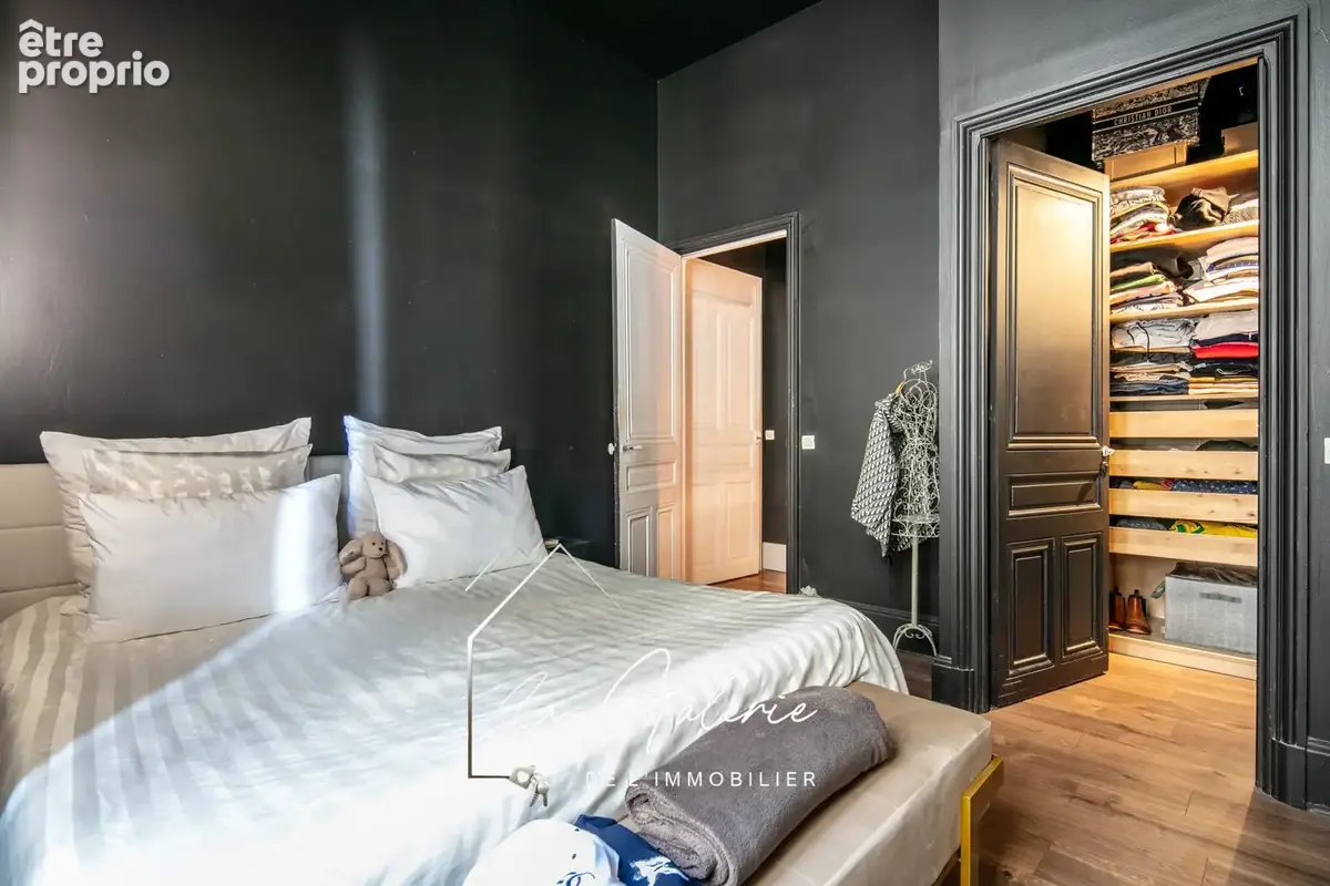 Appartement de caractère de 137 m2 Carrez + 48 m2 utiles en souplex - photo 9