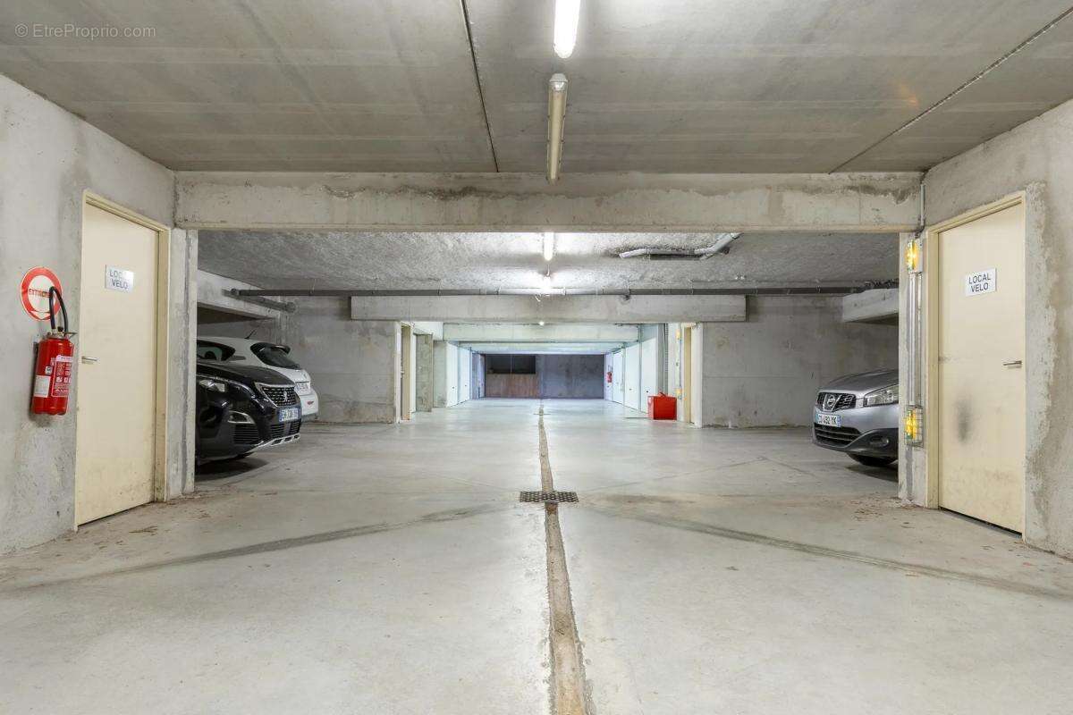ROUSSET – Appartement T3 avec terrasse et garage sécurisé - photo 10
