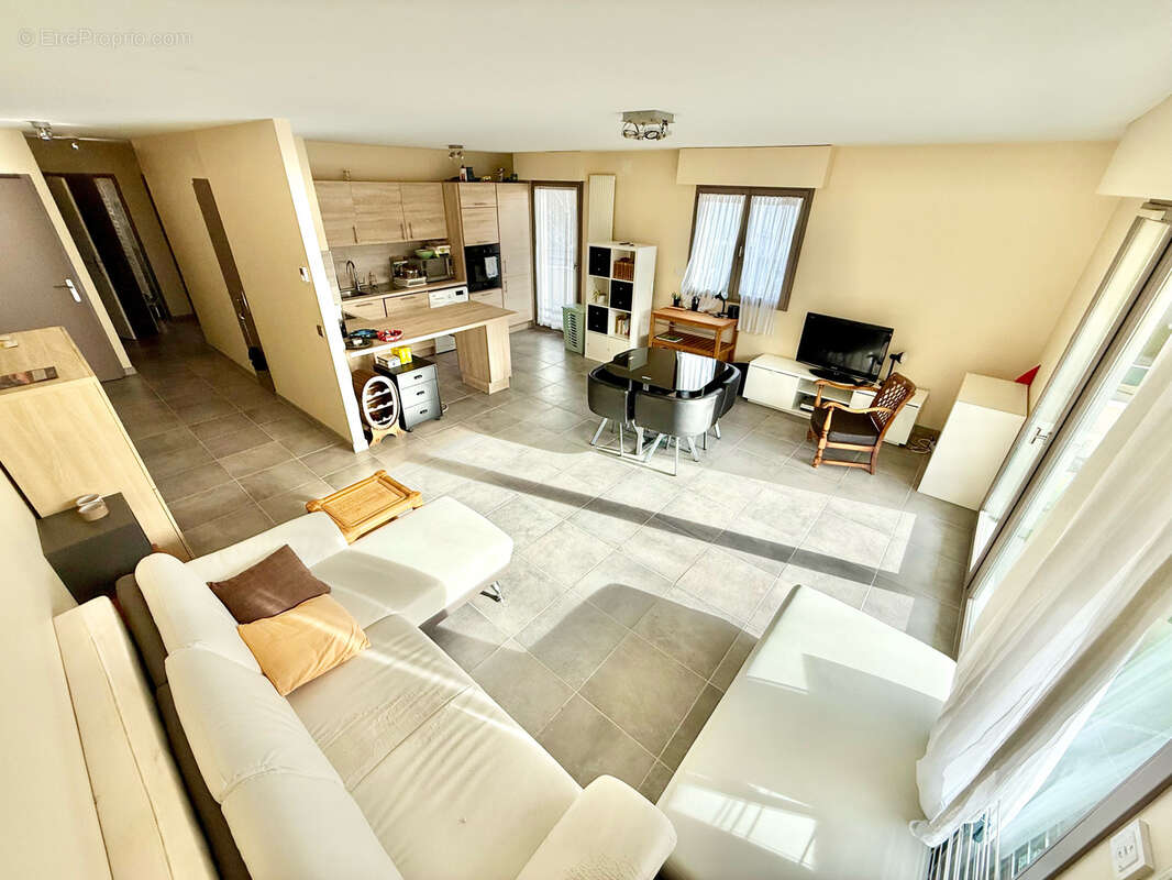 Appartement à FERNEY-VOLTAIRE