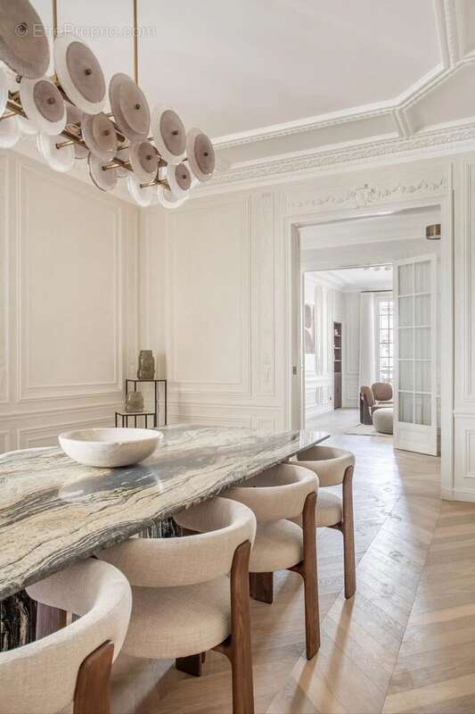 Paris XVI  Appartement 6/5 Pieces / bld Jules SANDEAU / Appartement d’Exception - photo 5