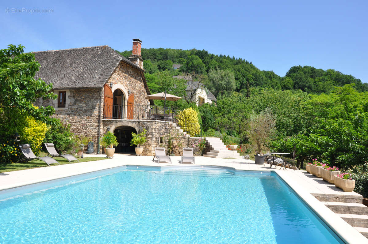 Maison à LAVAL-DE-CERE