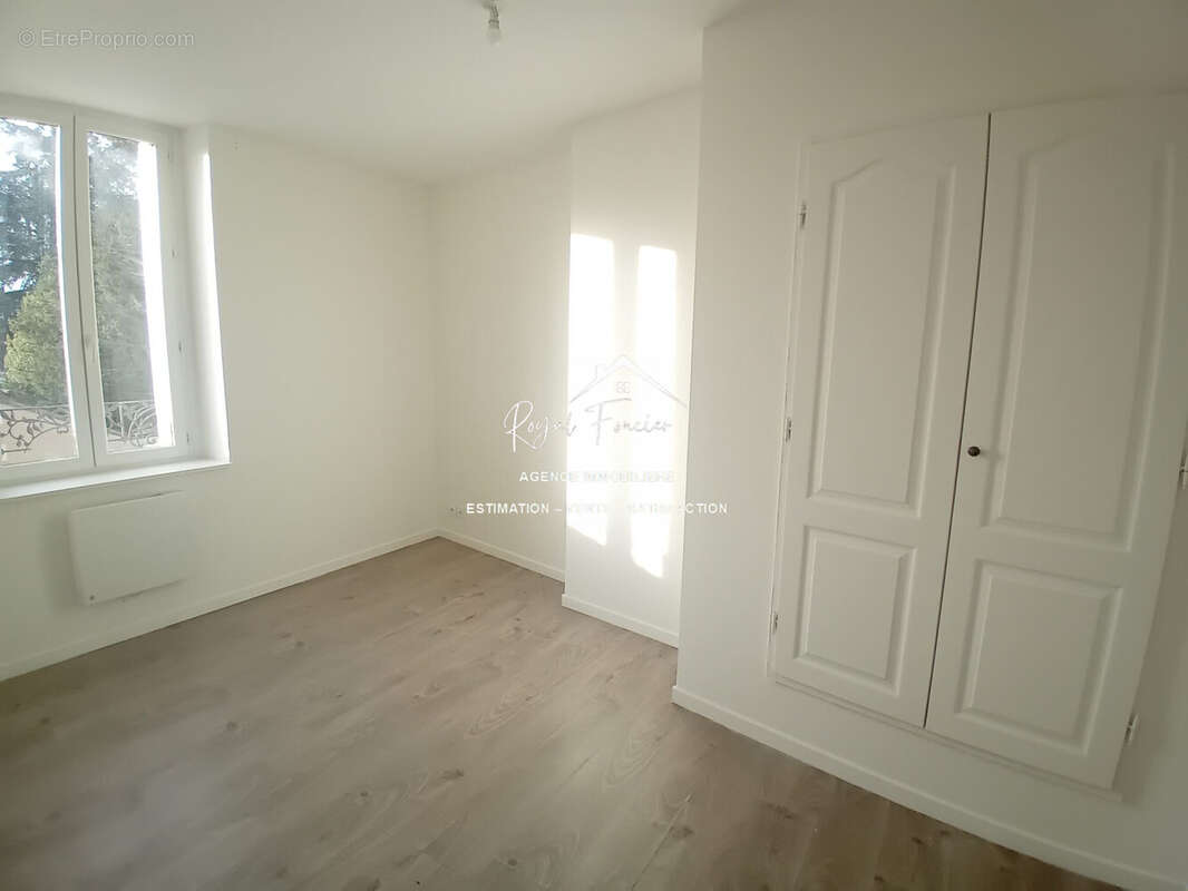 Maison à CHATELLERAULT