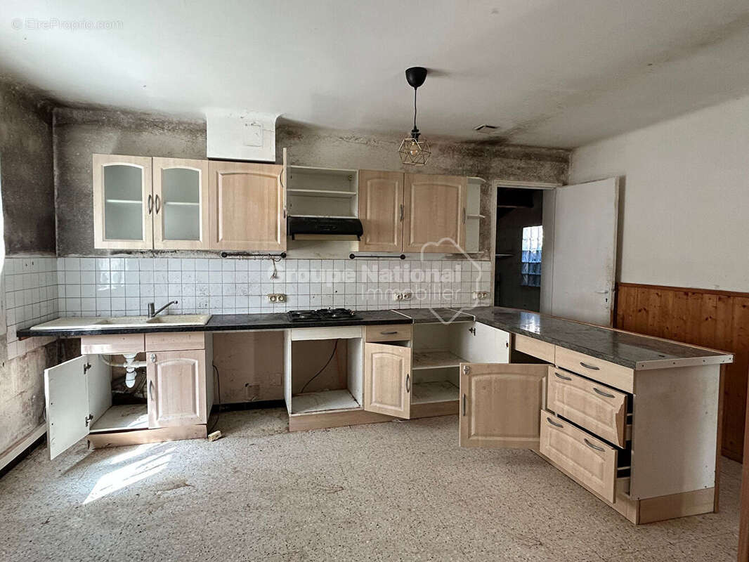 Maison à COURTHEZON