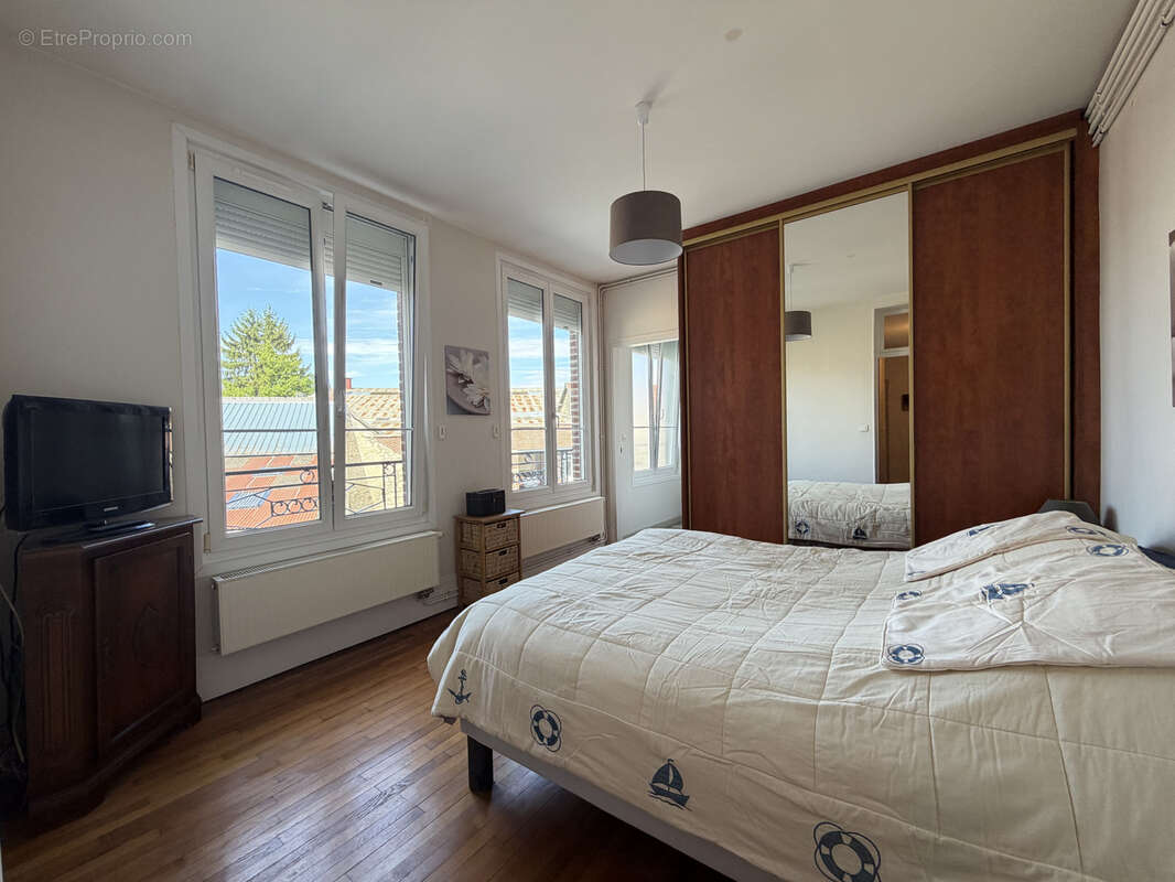Maison avec dependances - photo 6