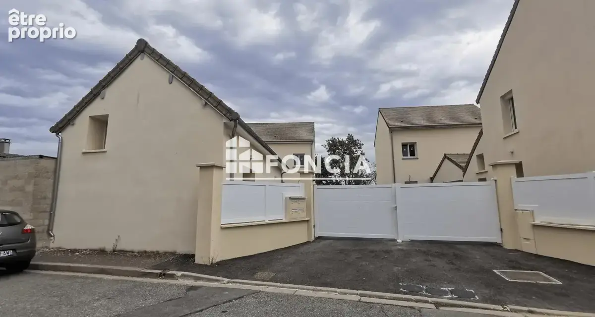Maison à PAMFOU