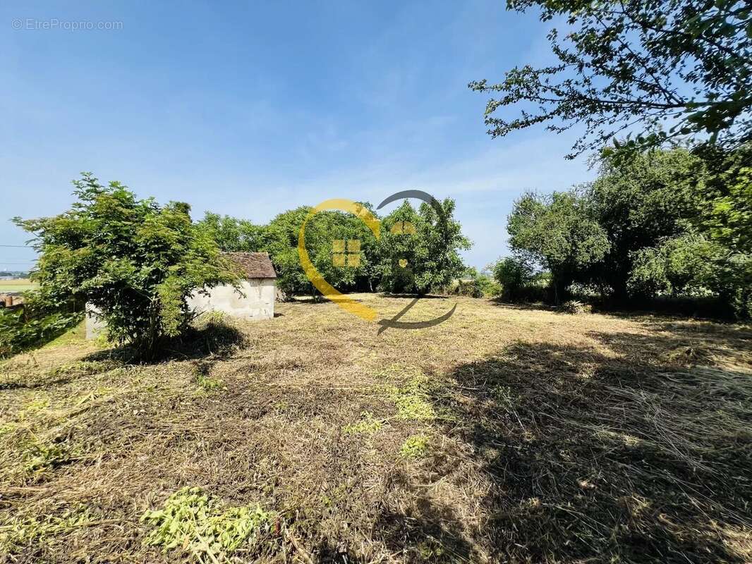 Maison à SAINT-MARTIN-SUR-OCRE