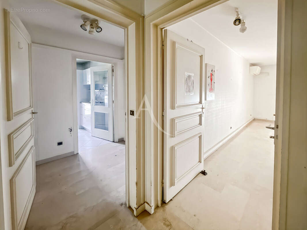 Appartement à LE CANNET