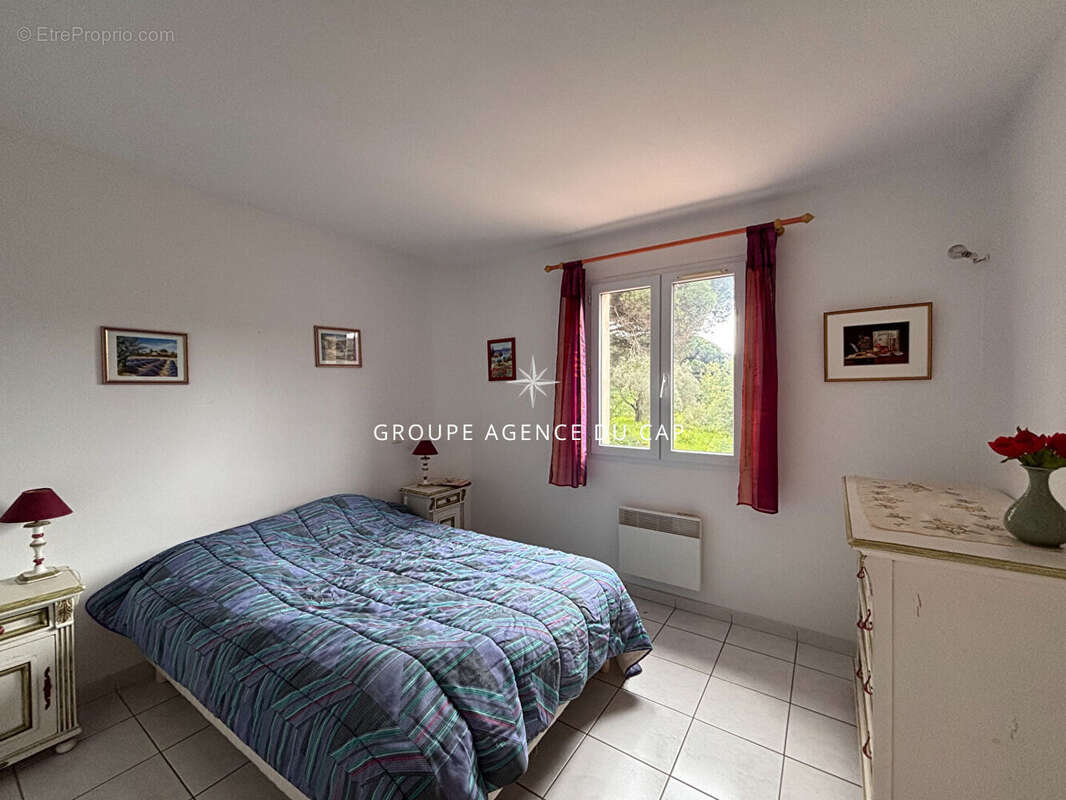 Maison à LES ISSAMBRES