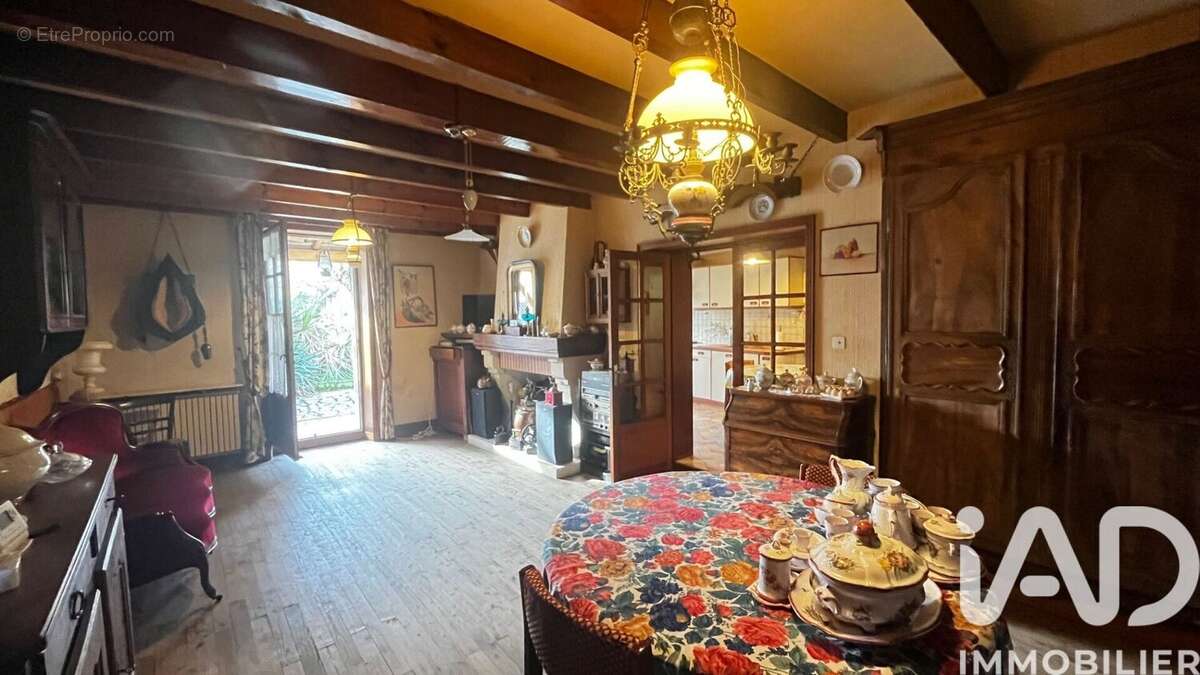 Photo 6 - Maison à LA COURONNE