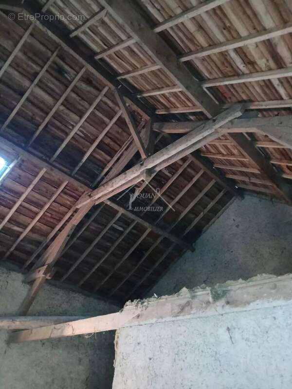 Maison à SAINT-ELOY-LES-MINES