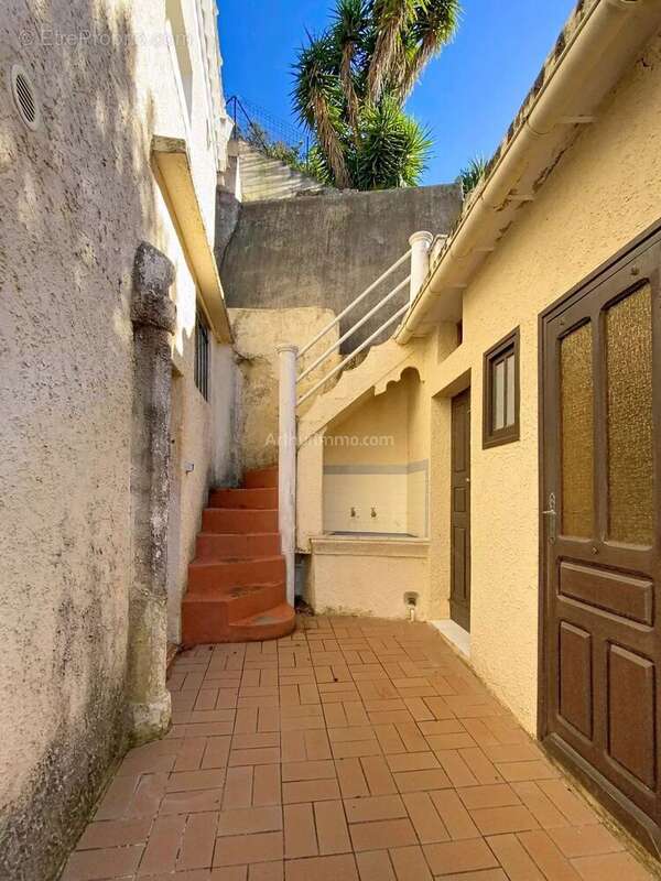 Maison à ZILIA