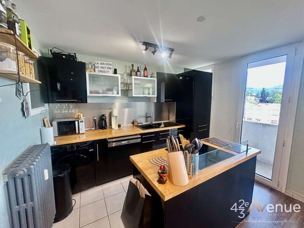 Appartement 53 m² à Saint-Etienne  - photo 3