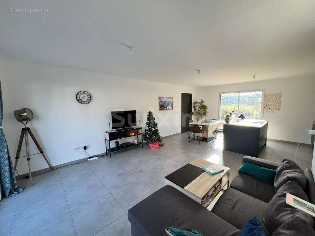 Maison à LONS-LE-SAUNIER