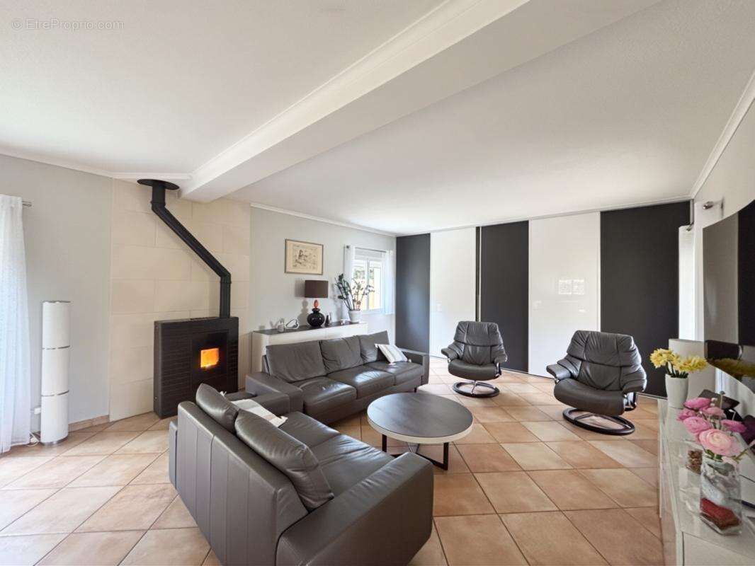 Maison à MONTFRIN