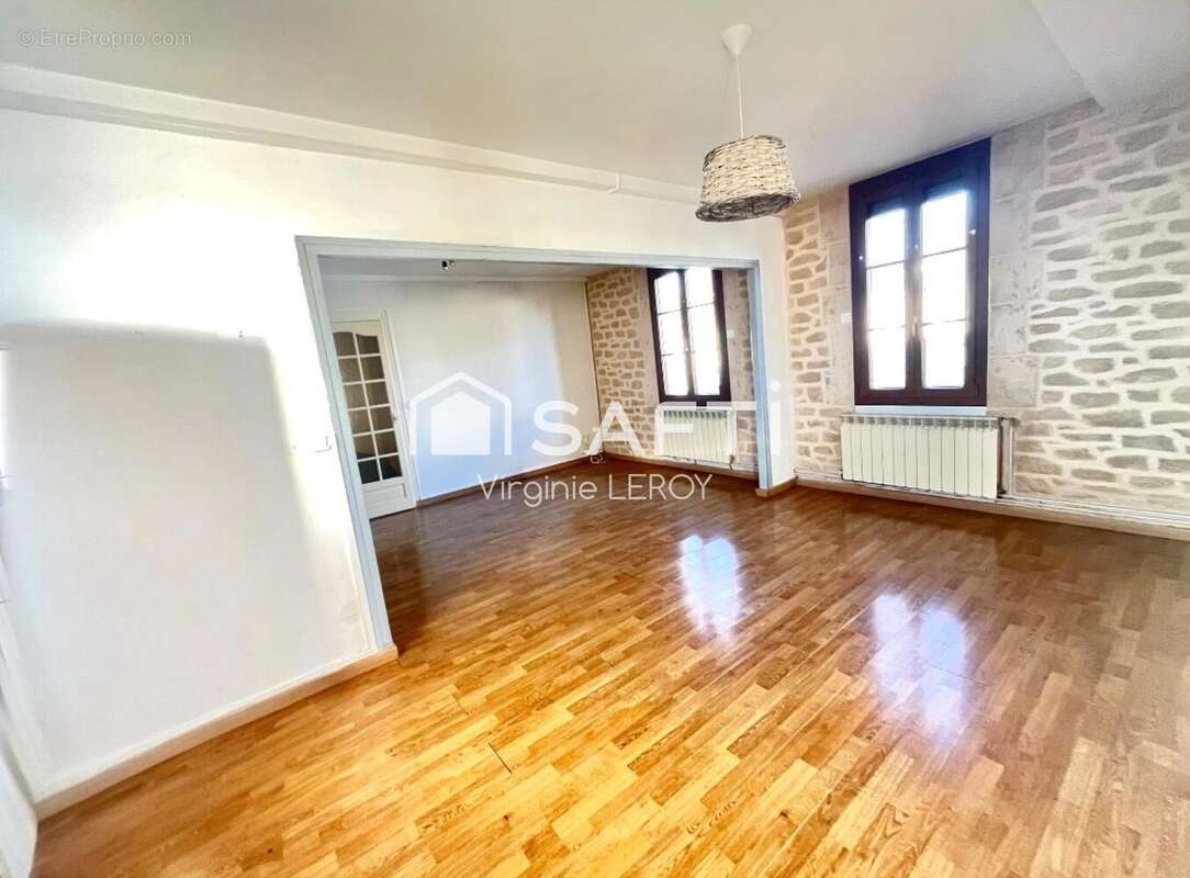 Photo 2 - Maison à LACROIX-SAINT-OUEN