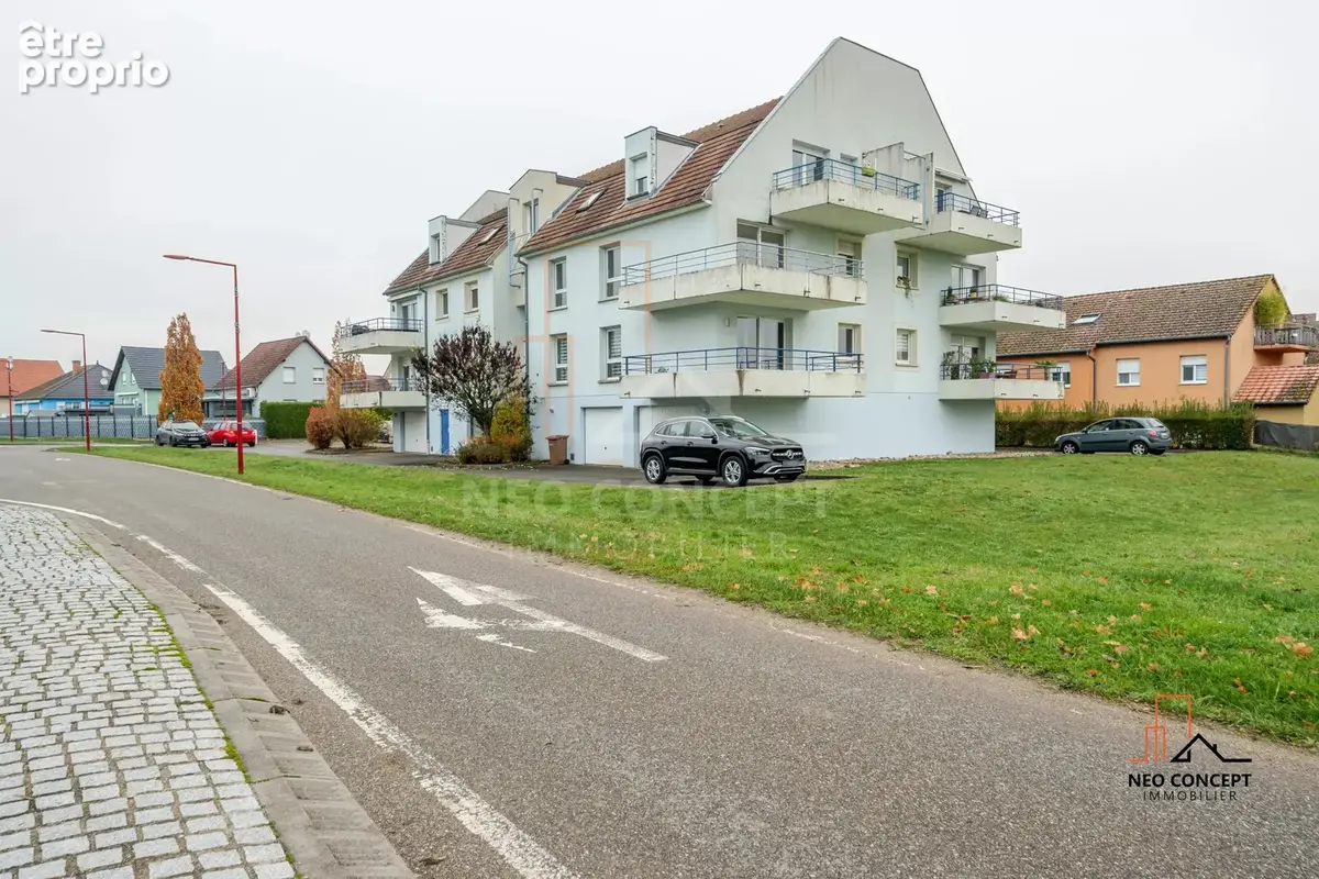 * SOUFFLENHEIM - Beau F3 à rafraichir avec cave, place de parking et garage ! * - photo 10