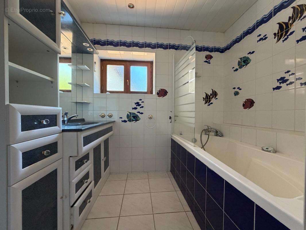 Urgent ! maison 200 m², 5 grd chambres, terrain 1600m² sans vis a vis - photo 10