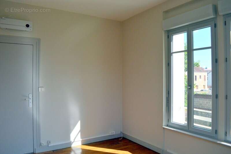 Appartement à vendre 3 pièces MONTCEAU LES MINES (71) - photo 10