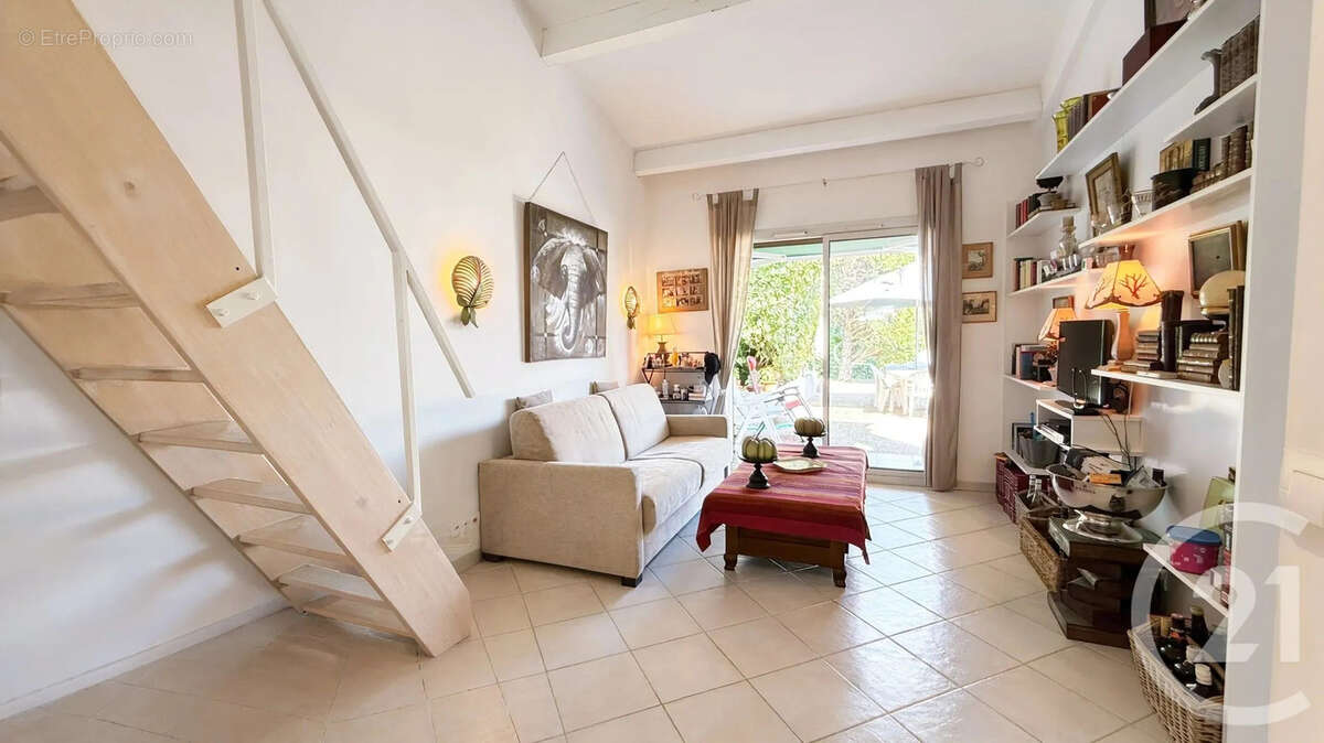 Maison 46 m² à Biot  - photo 11